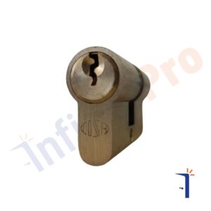 un cilindro in ottone con tre chiavi ideale per portoni o portoncini in alluminio o legno marca cisa